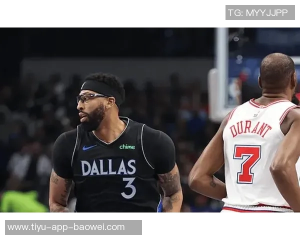 浓眉表现不佳23投仅7中拿下19分16篮板下半场状态低迷仅得2分